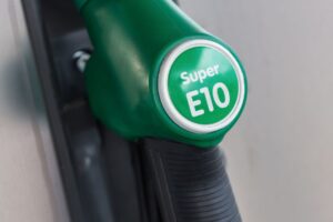 paliwo E10 - kto może tankować