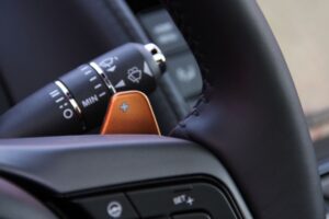 łopatka przy kierownicy